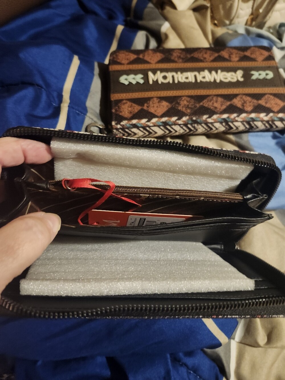 Montana West Wallet with Zip Closure - Picture 3 of 5